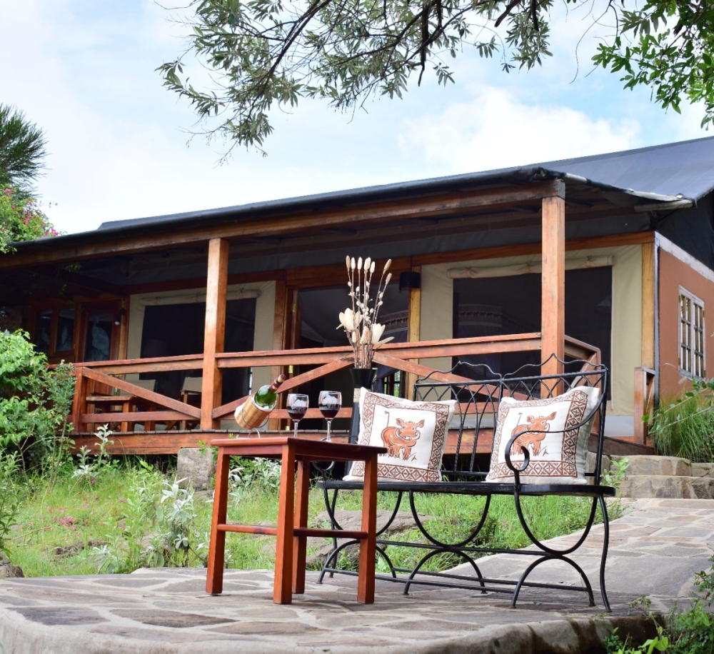 Mara West Camp Lodge