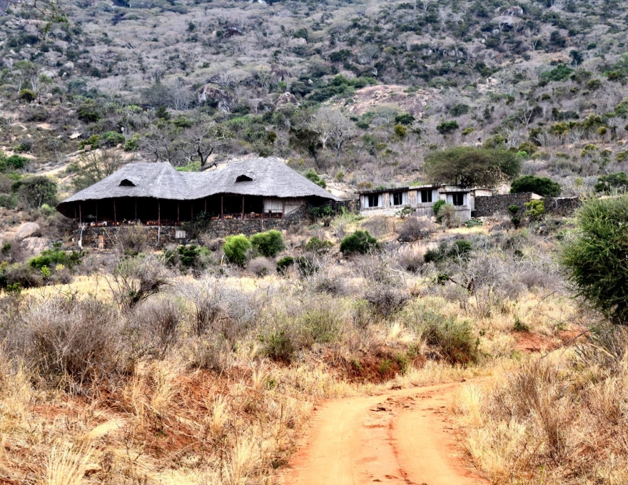 Rhino Valley Lodge