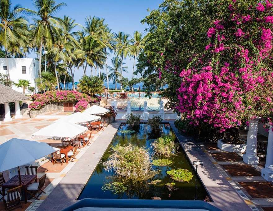 Serena Beach Resort & Spa 2
