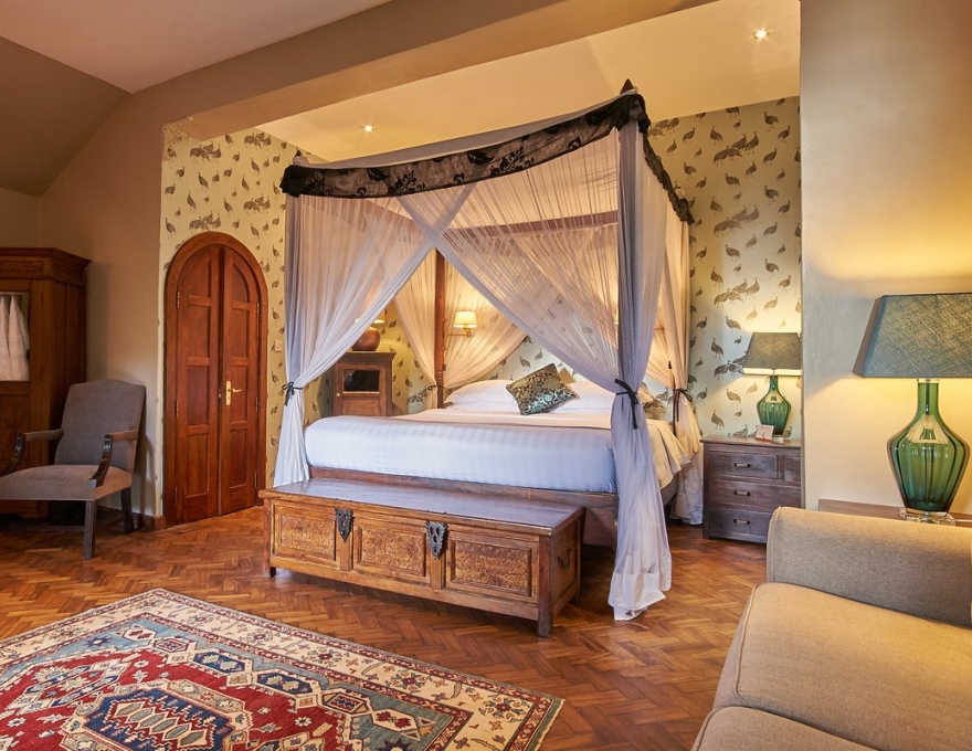 Giraffe Manor 8