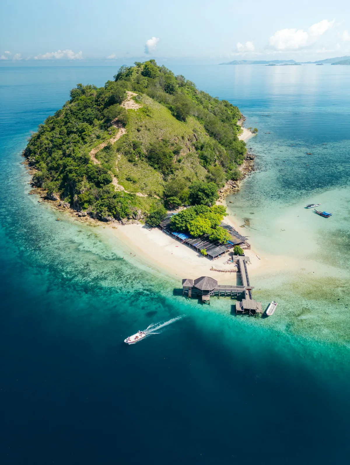 An island in the middle of the ocean