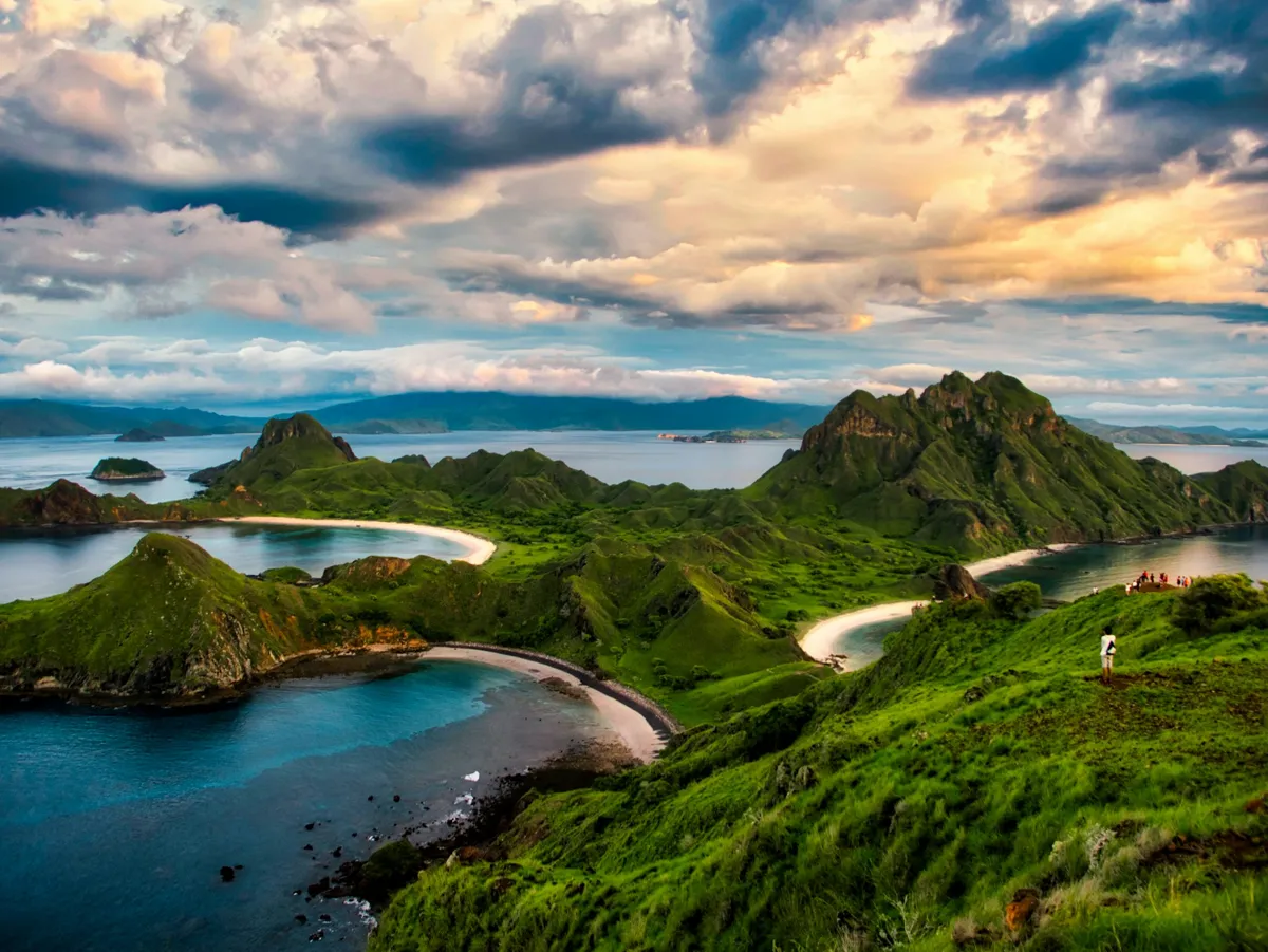 Sunrise on Padar